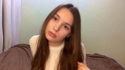 MadelinePinley live cam on Cam4