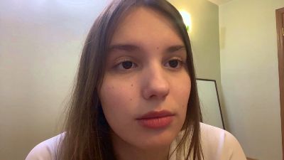 MadelinePinley live cam on Cam4