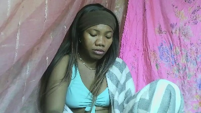 Madisha live cam on Cam4