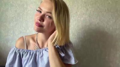 MadlynOkamoto live cam on Cam4