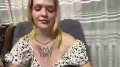 MadlynOkamoto live cam on Cam4