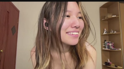 MadokaNeher live cam on Cam4