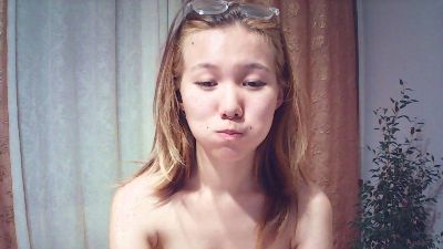MadokaNeher live cam on Cam4