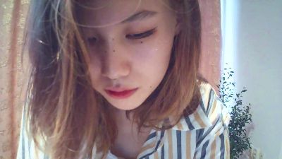 MadokaNeher live cam on Cam4