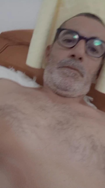 Madurito50 live cam on Cam4