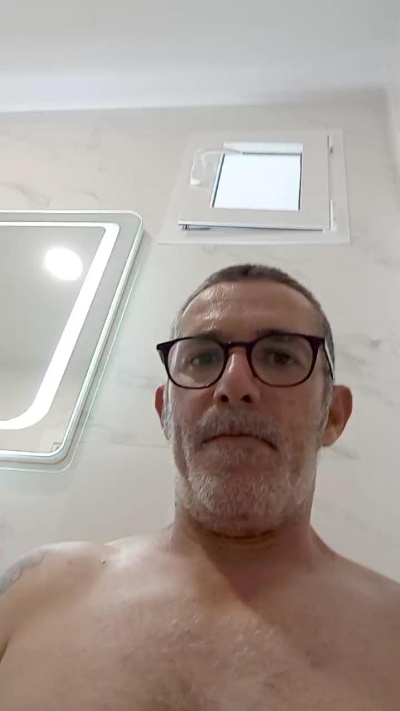 Maduritox live cam on Cam4
