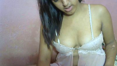 Maena7 live cam on Cam4