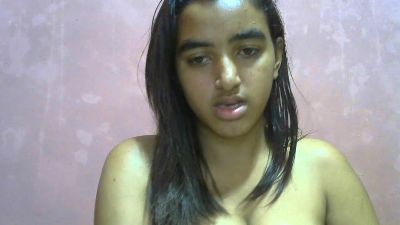 Maena7 live cam on Cam4