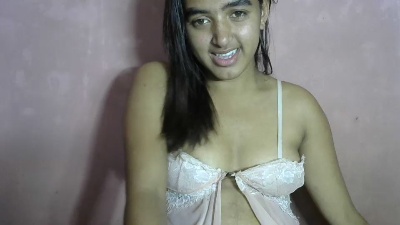 Maena7 live cam on Cam4