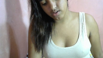 Maena7 live cam on Cam4