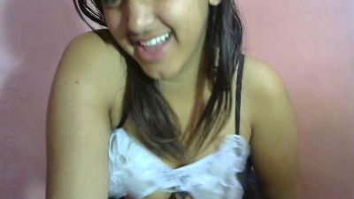 Maena7 live cam on Cam4