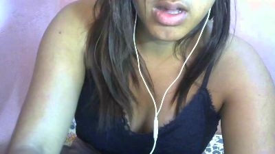 Maena7 live cam on Cam4