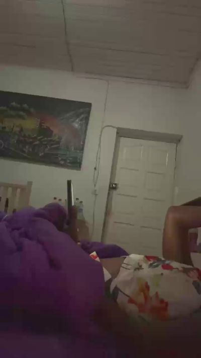 MaevahSacha live cam on Cam4