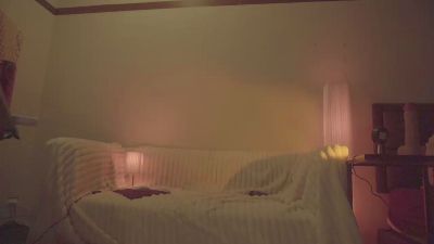 MaeveLith live cam on Cam4