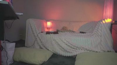 MaeveLith live cam on Cam4