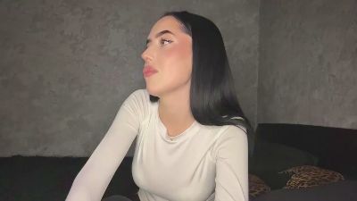 MagdaArton live cam on Cam4