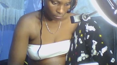 Magdah1 live cam on Cam4
