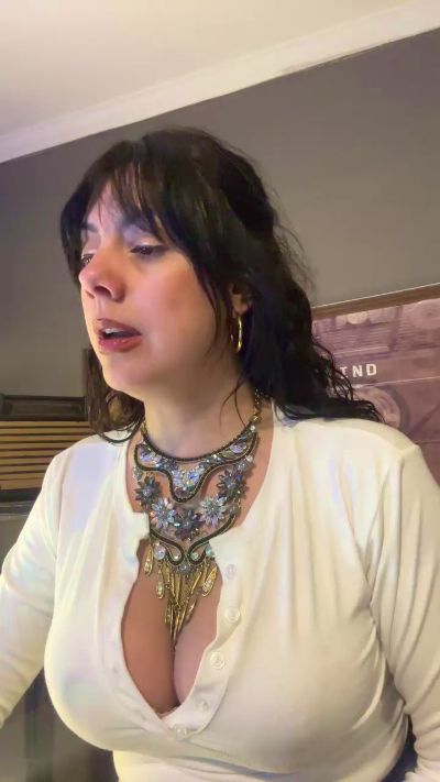Magdalena live cam on Cam4