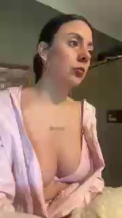 Magdalena live cam on Cam4