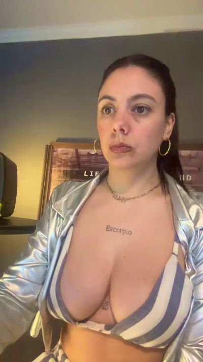 Magdalena live cam on Cam4