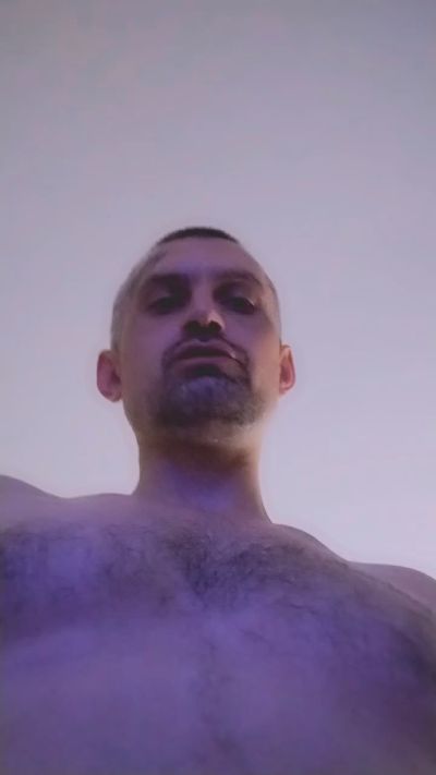 MagicChest live cam on Cam4