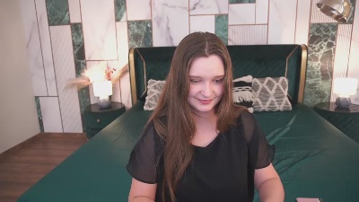 MagicPeachh live cam on Cam4