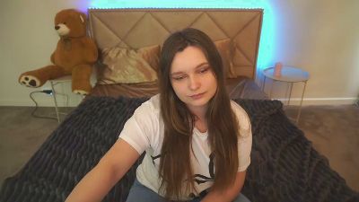 MagicPeachh live cam on Cam4