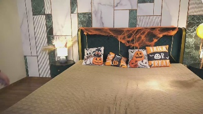 MagicPeachh live cam on Cam4