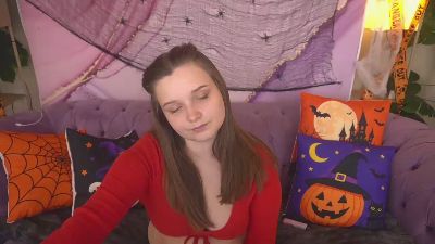 MagicPeachh live cam on Cam4