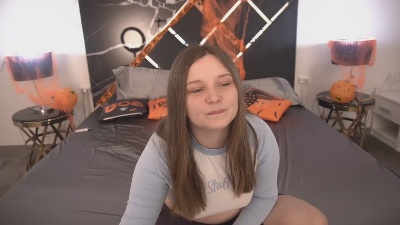 MagicPeachh live cam on Cam4