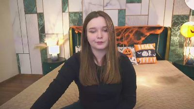 MagicPeachh live cam on Cam4