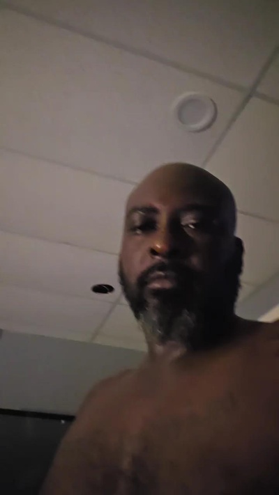 MagicSnakex82 live cam on Cam4