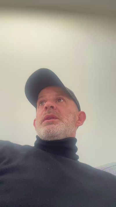 Magicmikeldn live cam on Cam4