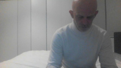 Magicmikeldn live cam on Cam4