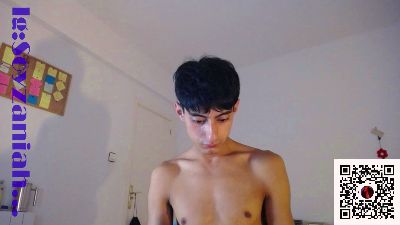 MagnoZaniah live cam on Cam4