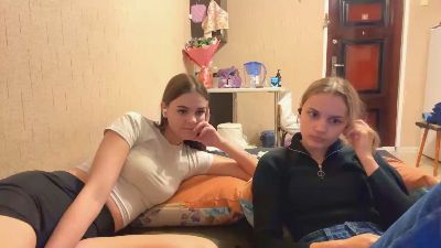 MagnoliaTonn live cam on Cam4