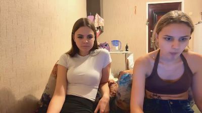 MagnoliaTonn live cam on Cam4