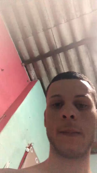 Magrelo0006 live cam on Cam4