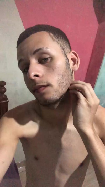 Magrelo0006 live cam on Cam4