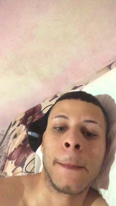 Magrelo0006 live cam on Cam4