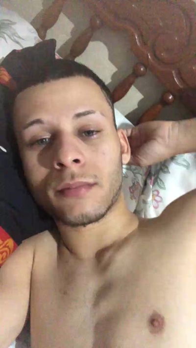 Magrelo0006 live cam on Cam4