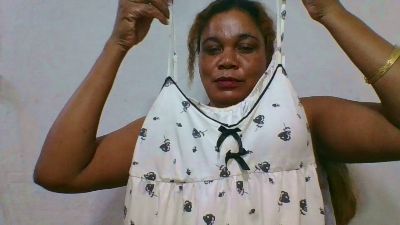Mahatsara live cam on Cam4