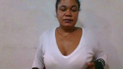 Mahatsara live cam on Cam4