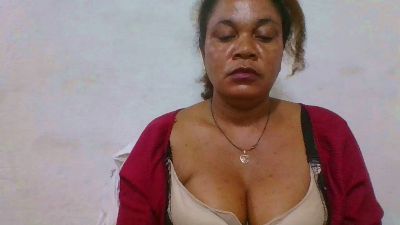 Mahatsara live cam on Cam4