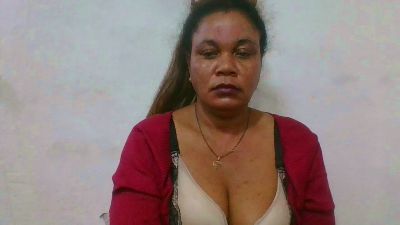 Mahatsara live cam on Cam4