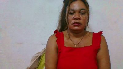 Mahatsara live cam on Cam4