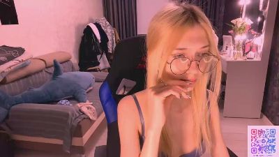 MaiaGarsee Live Cam on Cam4