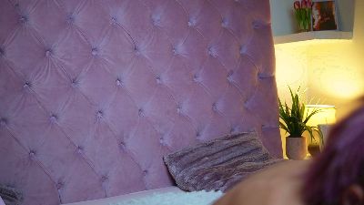 MaiaMini live cam on Cam4