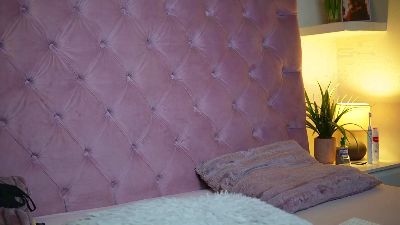 MaiaMini live cam on Cam4