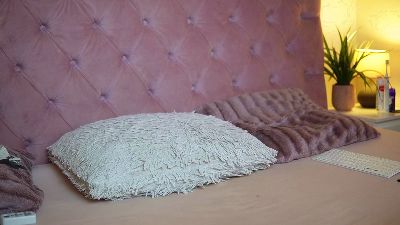 MaiaMini live cam on Cam4